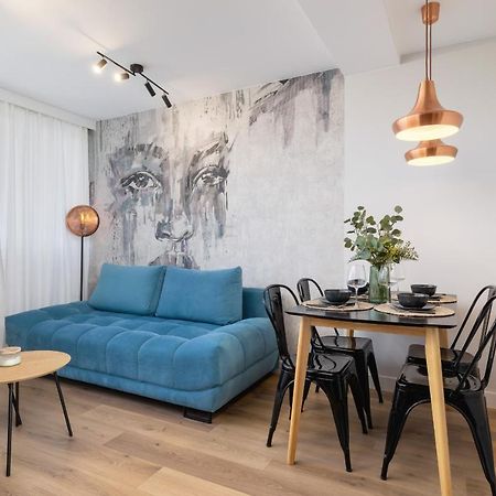 Korfantego Stylish Apartment With City View Spodek Katowice By Noclegi Renters Exterior photo